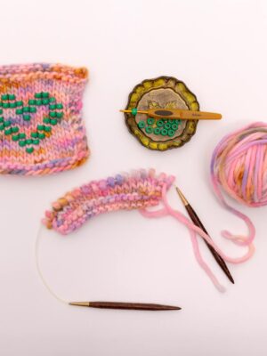 Visual instructions for knitting with beads