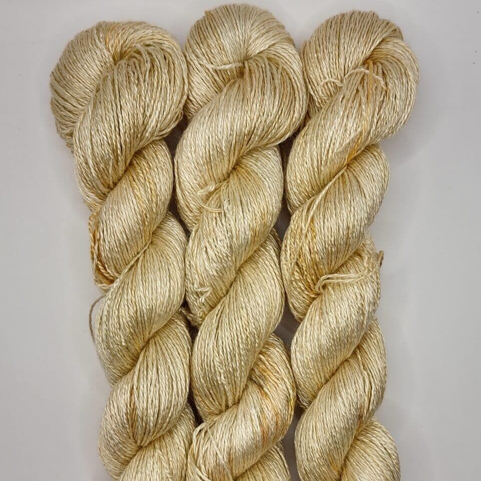 Bamboo 350m/100g #C